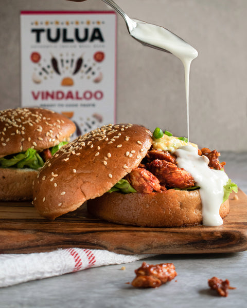 Vindaloo chicken burger
